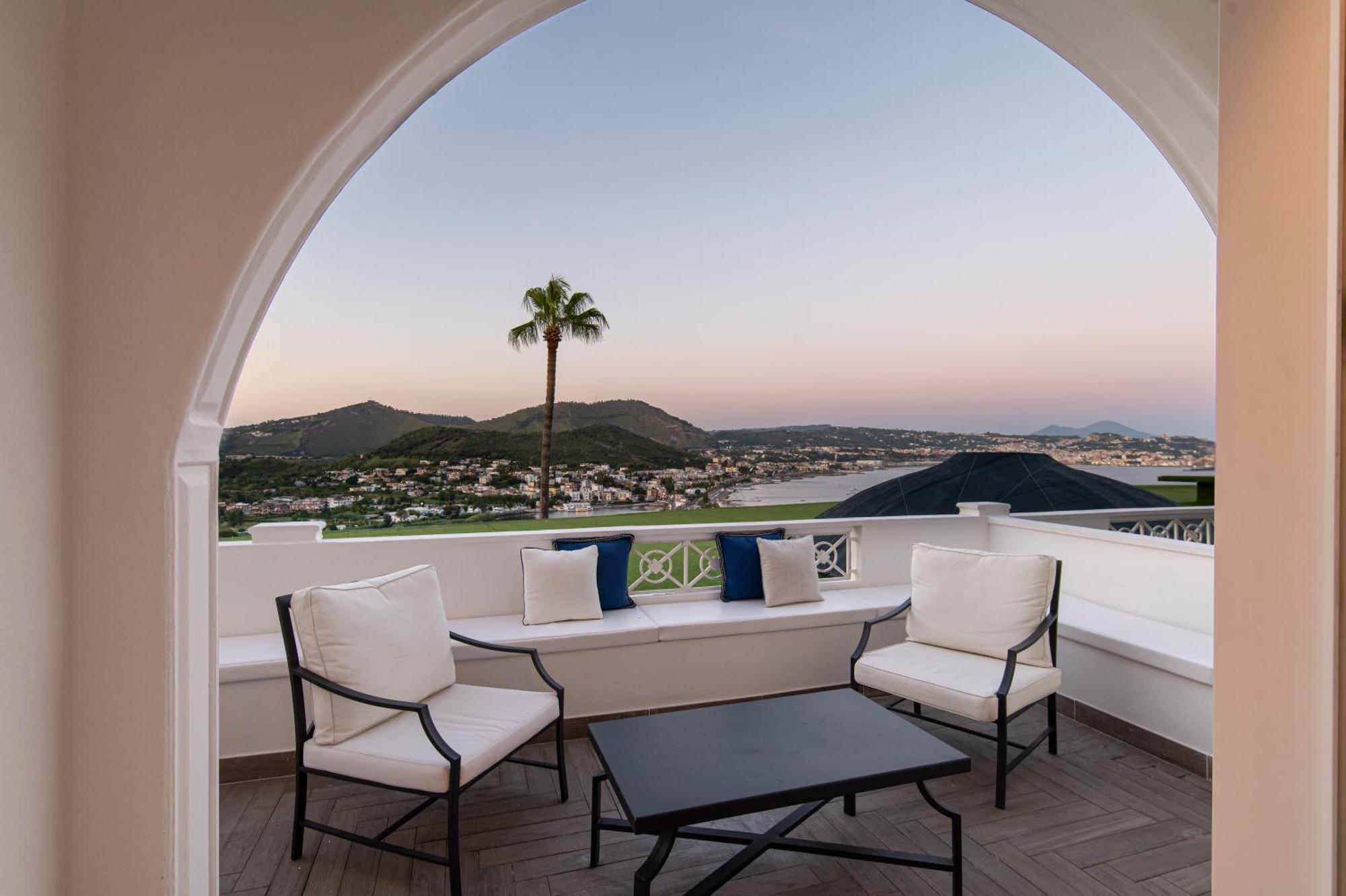 Hotel Il Gabbiano Баколи Экстерьер фото